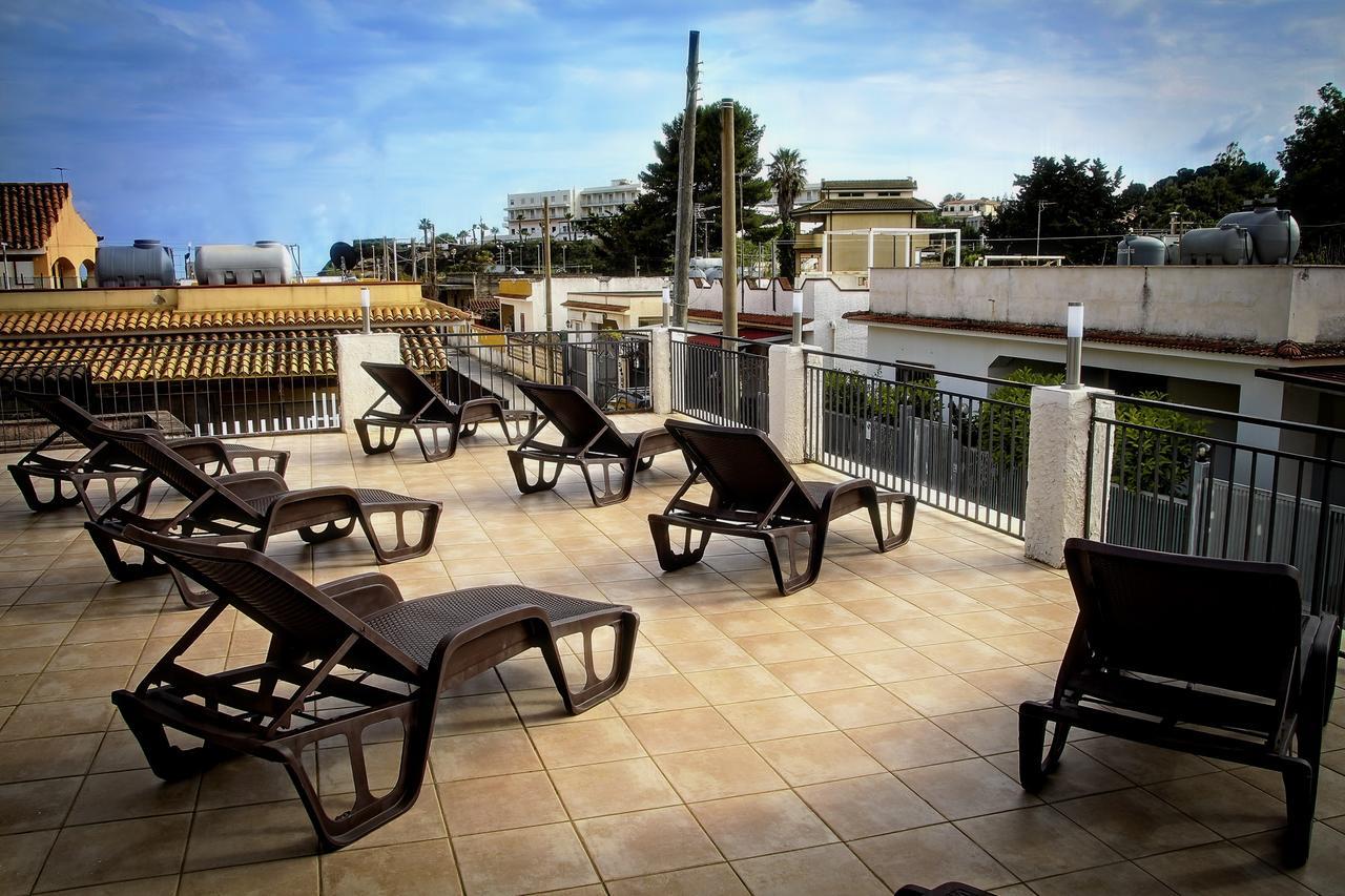 B&B Solarium Lido di Noto ภายนอก รูปภาพ